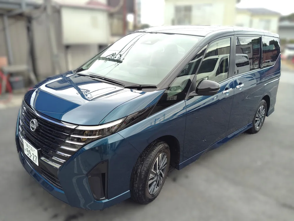 KBS勝田レンタカーの日産セレナ e-POWER 4WD（ミニバンの代車）